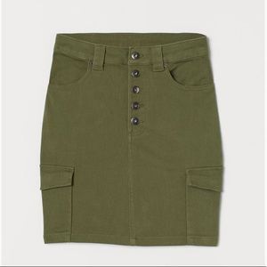 H&M Divided Cargo Style Skirt in Khaki Green
